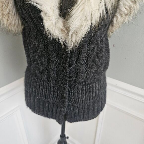 Loft sleeveless faux fur sweater vest size XS - Picture 5 of 13